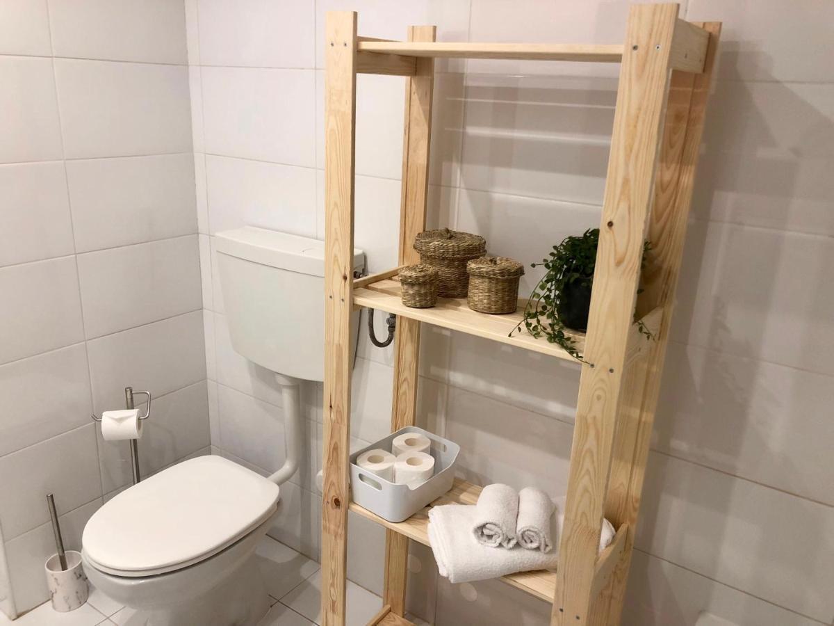 Cozy And Stylish Studio Apt Just 800M From The Beach - New On Booking! Albufeira Esterno foto