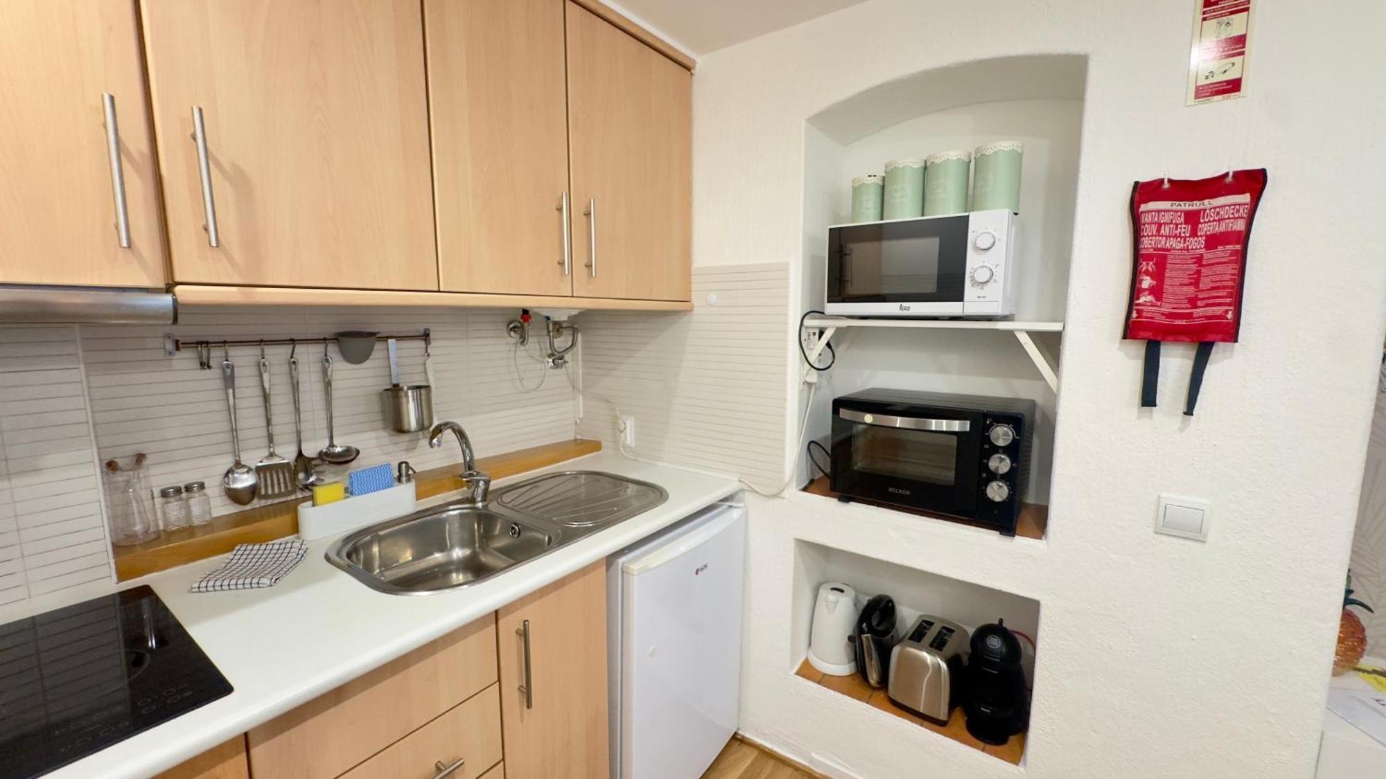 Cozy And Stylish Studio Apt Just 800M From The Beach - New On Booking! Albufeira Esterno foto